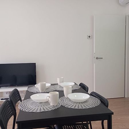 Novy Apartman S Terasou Brno Exterior photo
