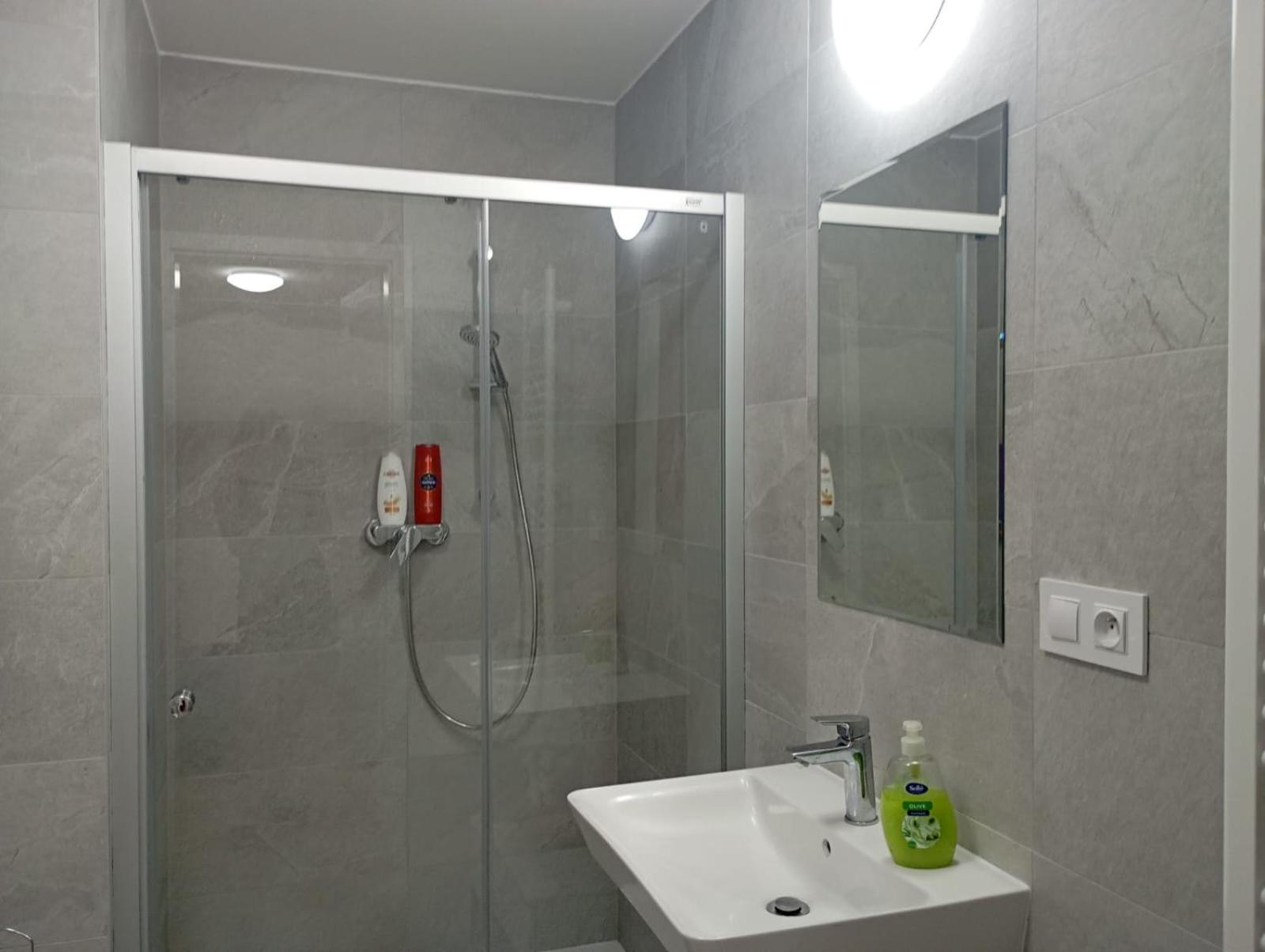 Novy Apartman S Terasou Brno Exterior photo