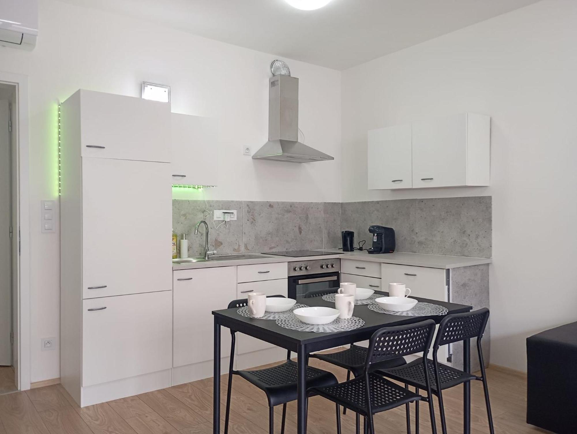 Novy Apartman S Terasou Brno Exterior photo
